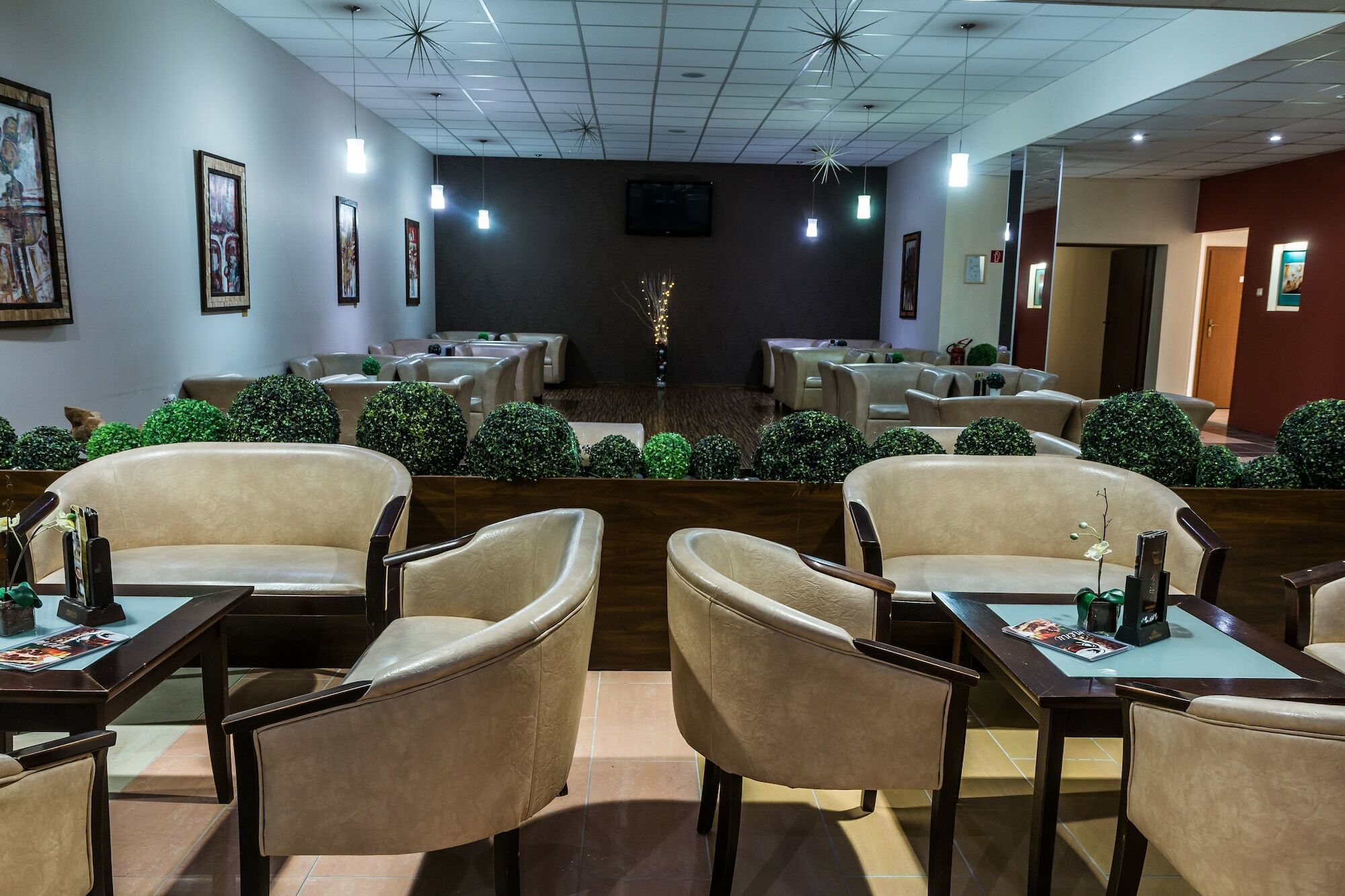 Hotel Dixon So Vstupom Do Bazena A Virivky Zdarma - Free Entrance To Pool And Jacuzzi Included Μπάνσκα Μπίστριτσα Εξωτερικό φωτογραφία