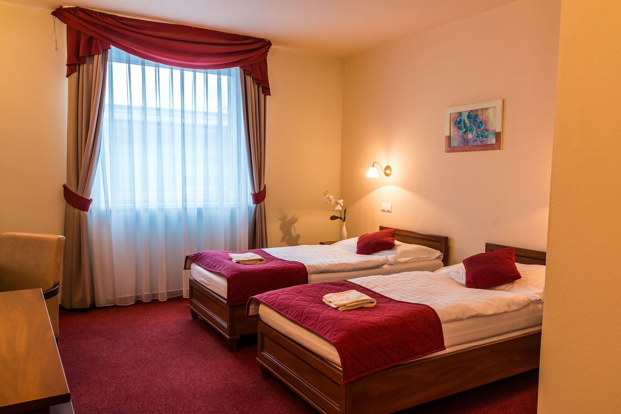 Hotel Dixon So Vstupom Do Bazena A Virivky Zdarma - Free Entrance To Pool And Jacuzzi Included Μπάνσκα Μπίστριτσα Εξωτερικό φωτογραφία