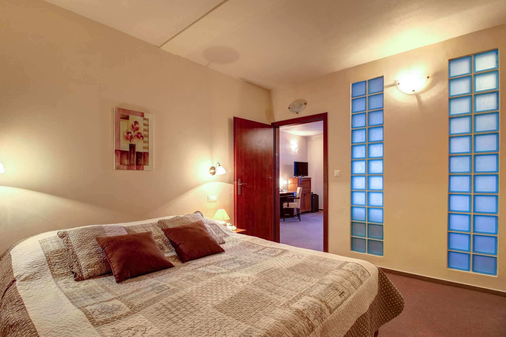 Hotel Dixon So Vstupom Do Bazena A Virivky Zdarma - Free Entrance To Pool And Jacuzzi Included Μπάνσκα Μπίστριτσα Εξωτερικό φωτογραφία